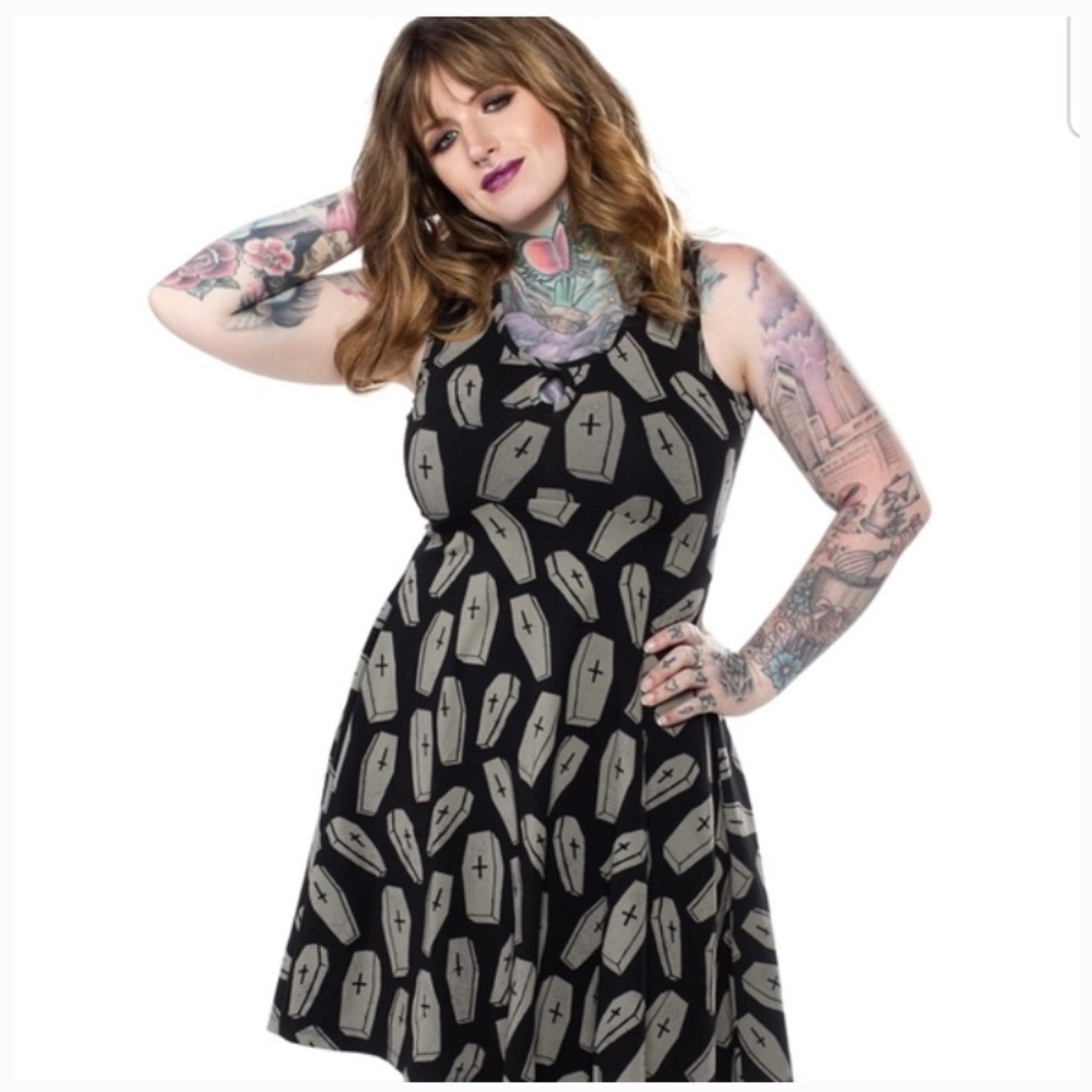 EUC Sourpuss Coffin Keyhole Dress 3X